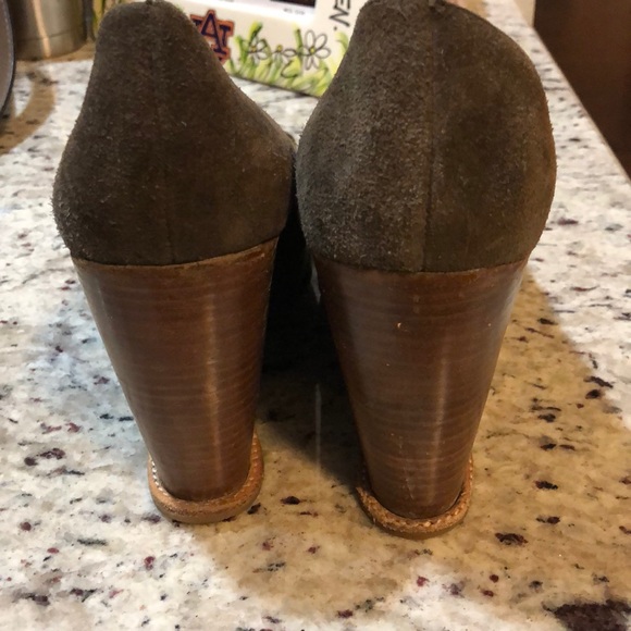 Yellow box wedges - Picture 3 of 5